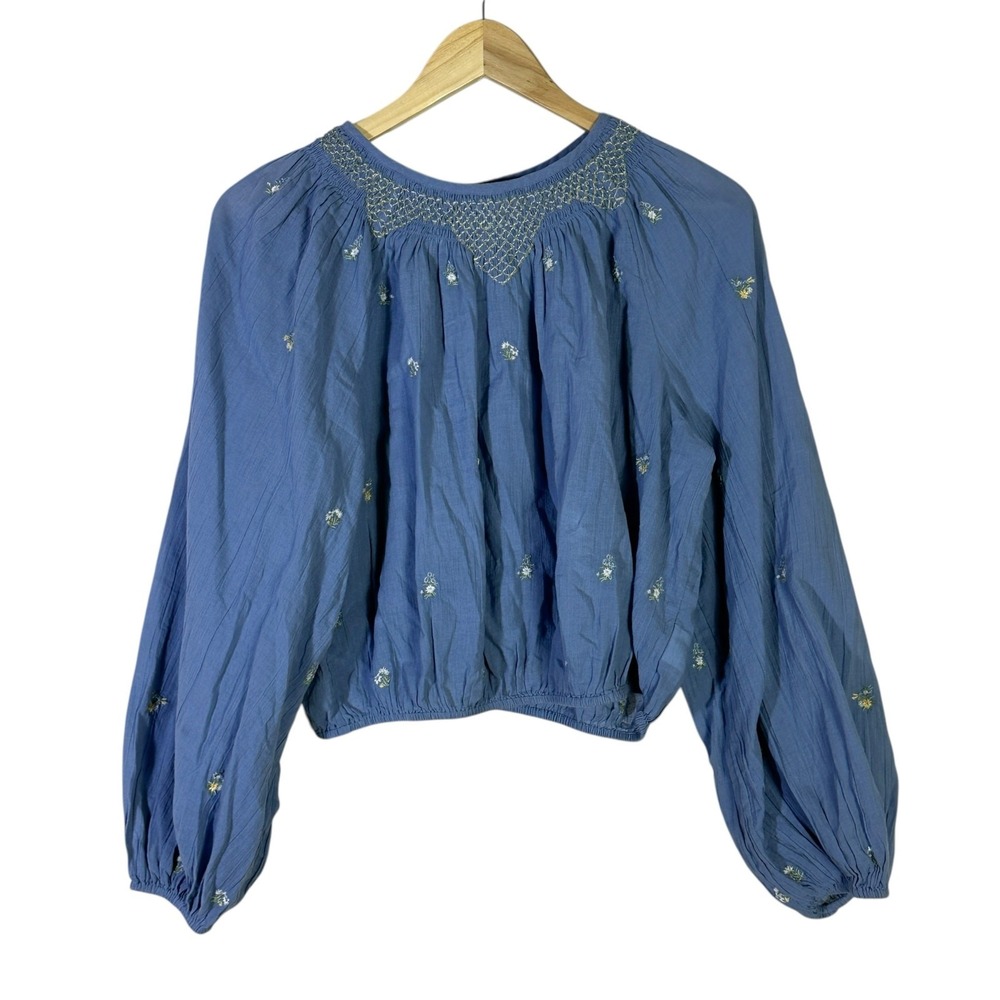 American Eagle Blouse Womens M Blue Embroidered Smocked Peasant 100% Cotton Boho